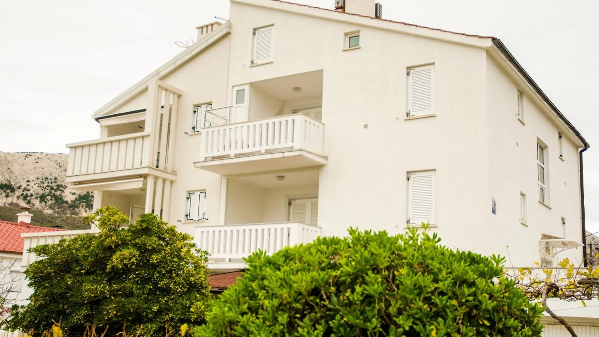 Apartments Ida I Baska