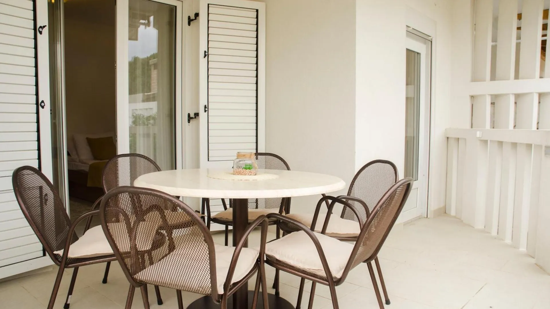 Apartments Ida I Baska